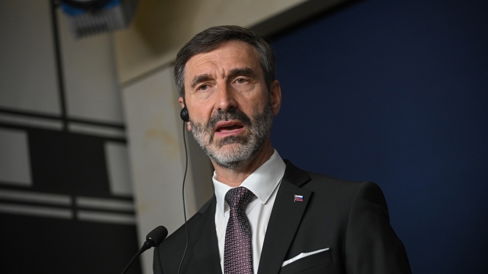 RazomUA - Словаччина тримає 20-й санкційний пакет ЄС заручником нафтопроводу, який Київ і Москва описують по-різному