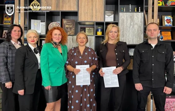 RazomUA - Irpin signed a memorandum with the Swedish chamber — five areas of cooperation without deadlines or budgets