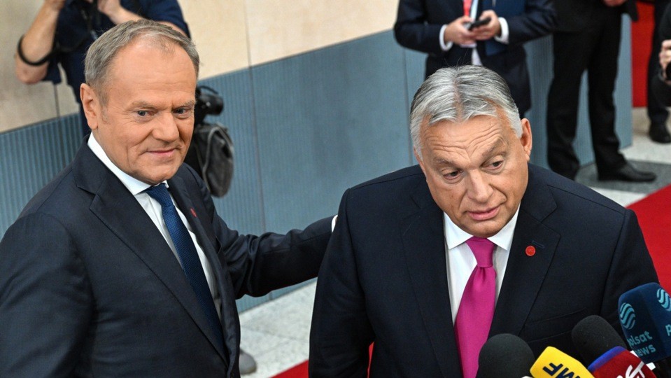 RazomUA - Туск: люди Орбана могли інформувати Москву про засідання Ради ЄС — що це означає для України