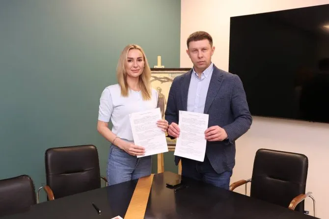 RazomUA - Ірпінь інвестує в талант: меморандум про стипендії та гранти для молоді громади