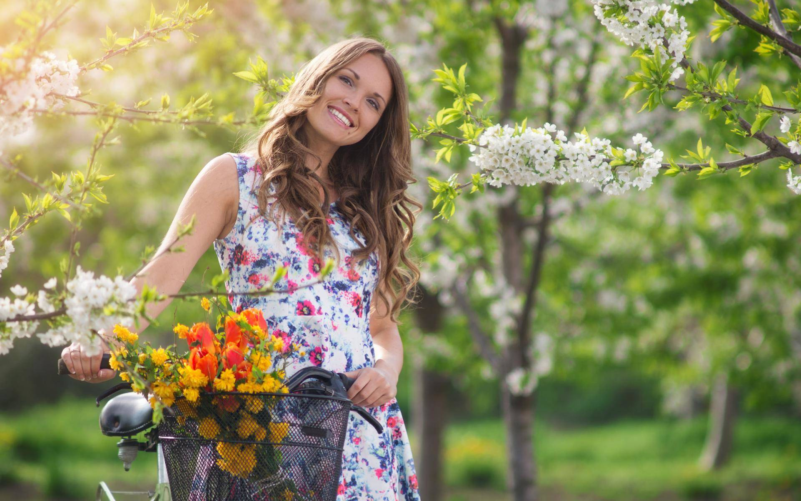 RazomUA - Весняне випадання волосся: що робити зараз, щоб не втратити густоту