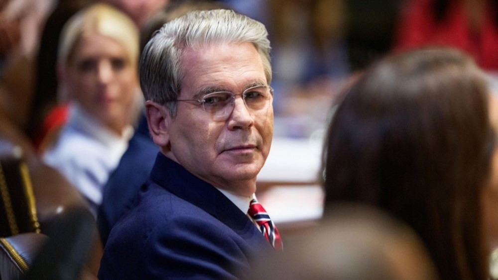 RazomUA - Китайський НПЗ, «тіньовий флот» і $344 млн у Tether: як США перекривають іранську нафтову трубу