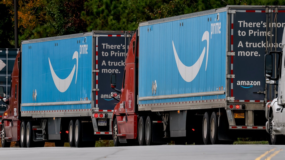 RazomUA - Amazon обігнав Walmart за доходами: роль AWS та наслідки для України