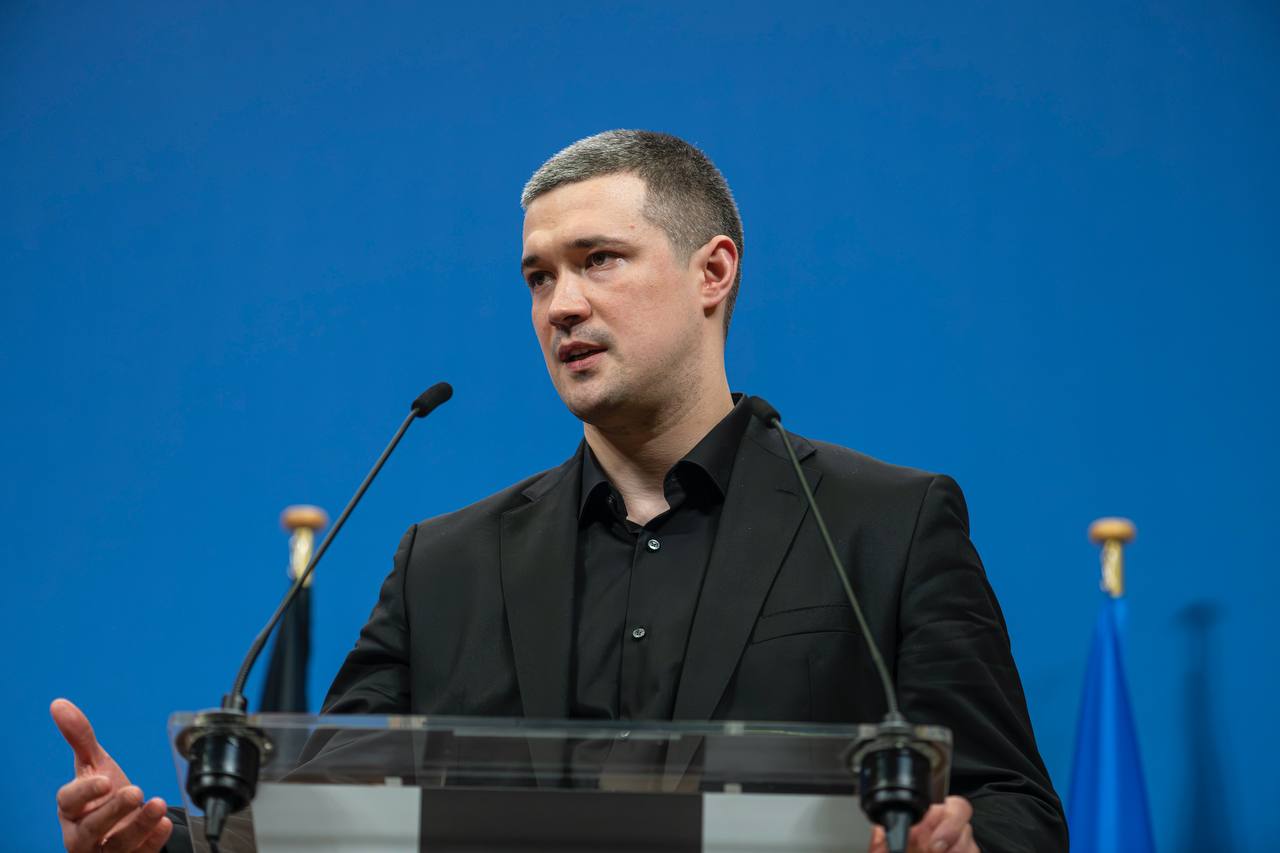 RazomUA - Більше дронів і аудит витрат: як рішення Федорова перетворюють логістику й оборону фронту