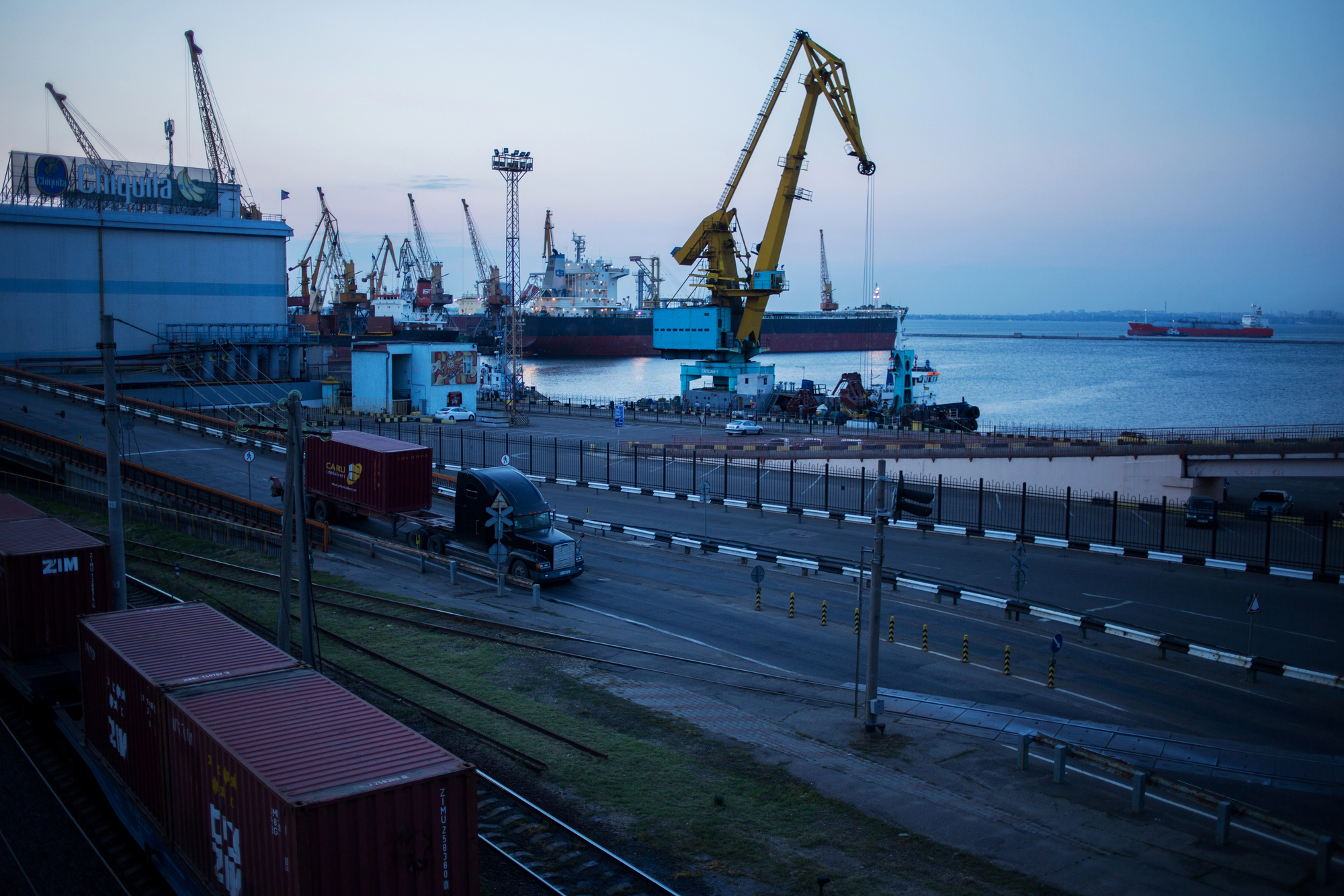 RazomUA - Attack on Greater Odesa Port: Grain Infrastructure Damaged — What This Means for Exports