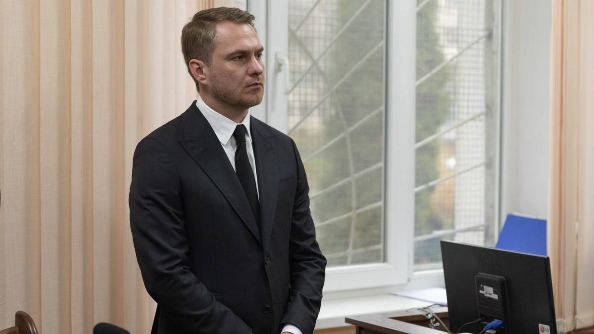 RazomUA - 176 повідомлень на «СтопТиск», але жодної офіційної скарги на тиск чиновників — що це означає