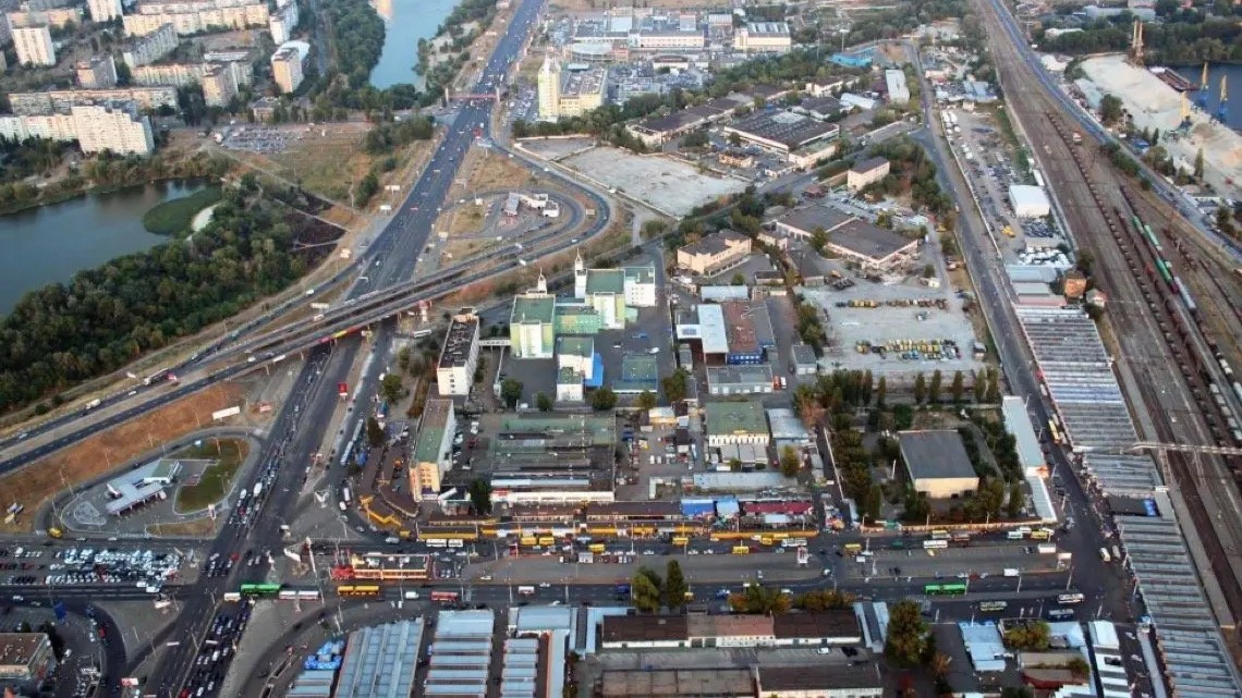 RazomUA - Obolonskyj-Prospekt bis Podil: Wird Kiew den Verkehr nach der Bebauung von Rybalskyj bewältigen?