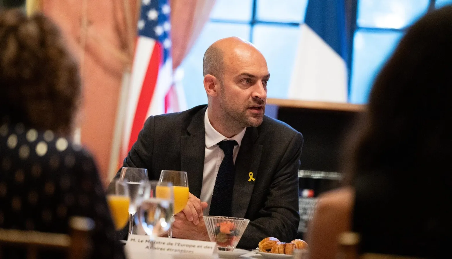 RazomUA - French foreign minister: peace is possible if Putin renounces the idea of "reviving the empire"