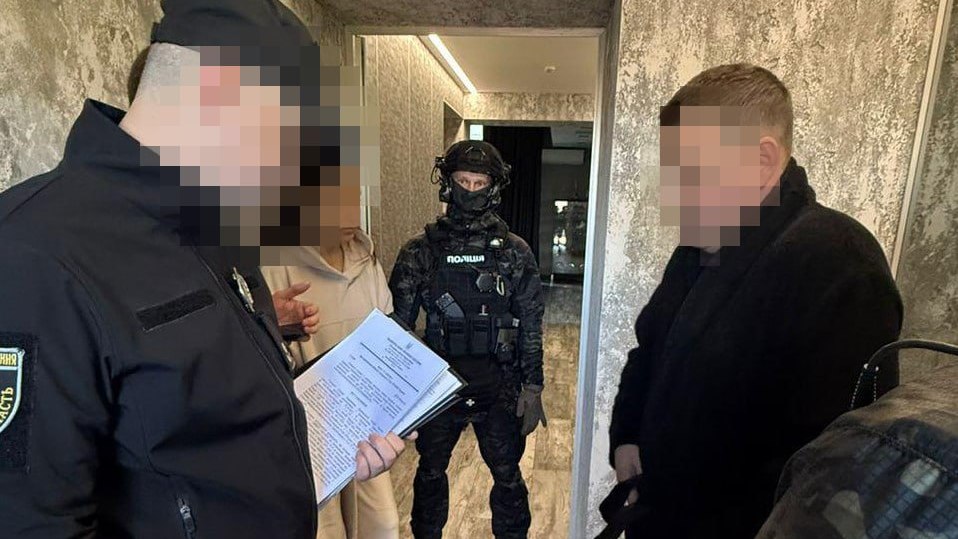 RazomUA - Із 2,5 млрд оборонних грошей — 576 млн у «тінь»: як працював конвертаційний центр на ремонті техніки для ЗСУ