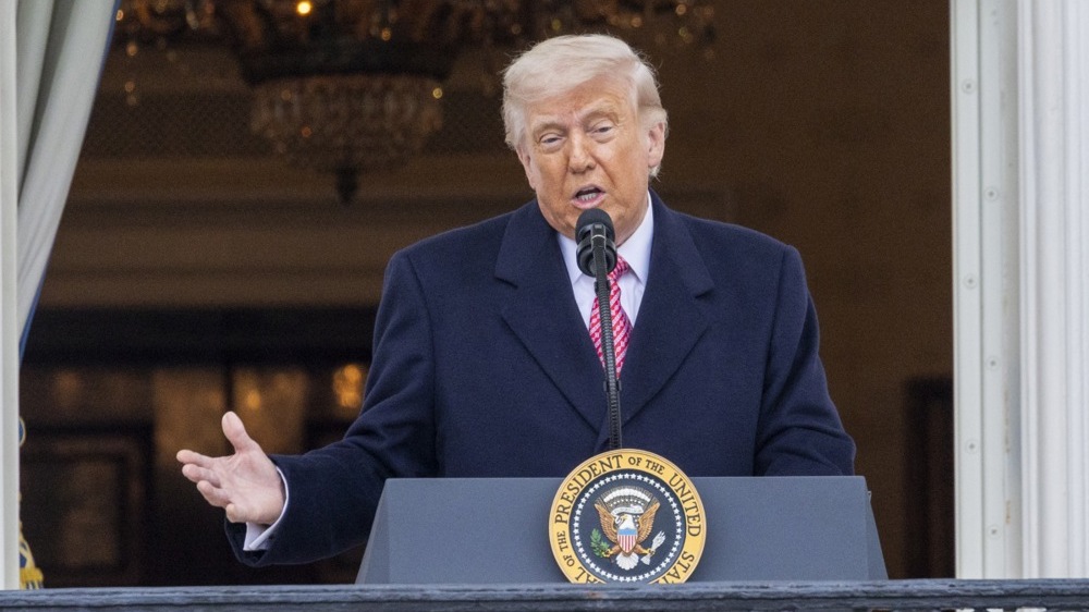 RazomUA - Trump threatens to destroy Iran's energy sector if the Strait of Hormuz is not opened