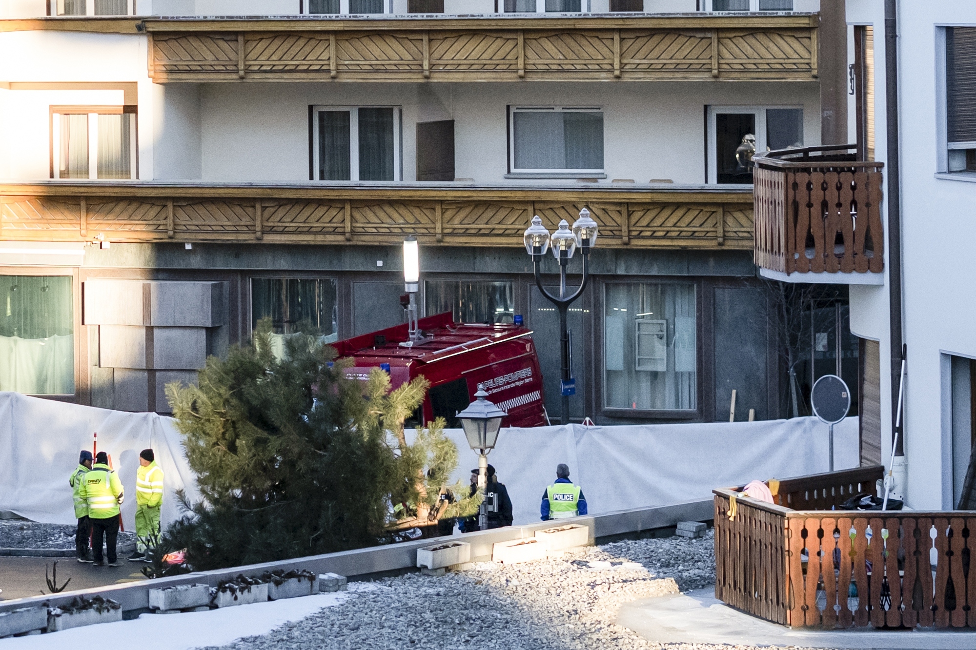 RazomUA - Explosion in Kran‑Montana: Dozens killed at a New Year's party — what we know and why it matters