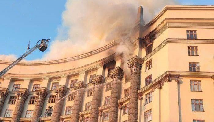 RazomUA - Трещины как память: Кабмин после «Искандера» могут восстановить золотыми швами