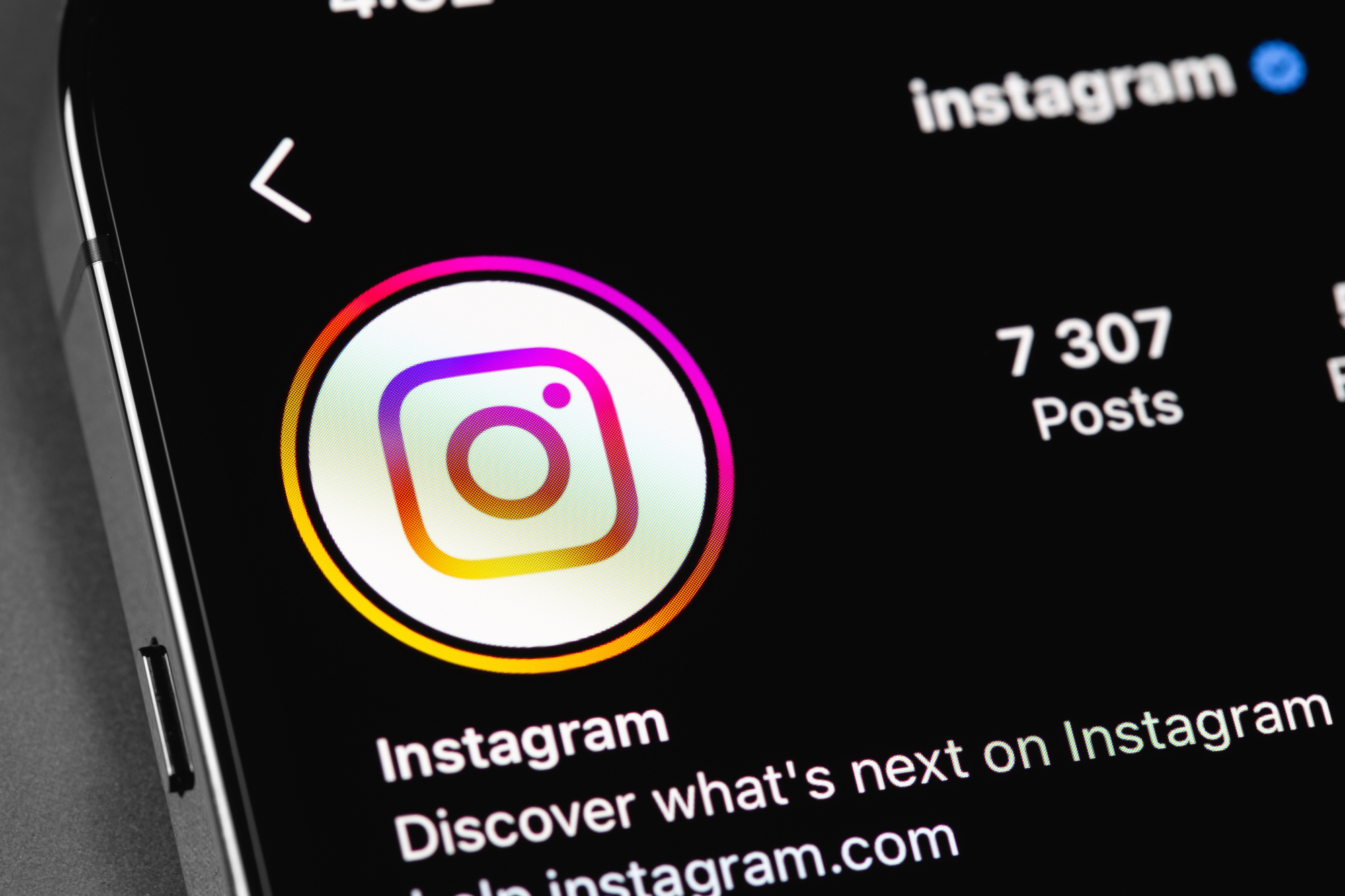 RazomUA - Instagram Plus: Meta wants you to pay to view Stories anonymously
