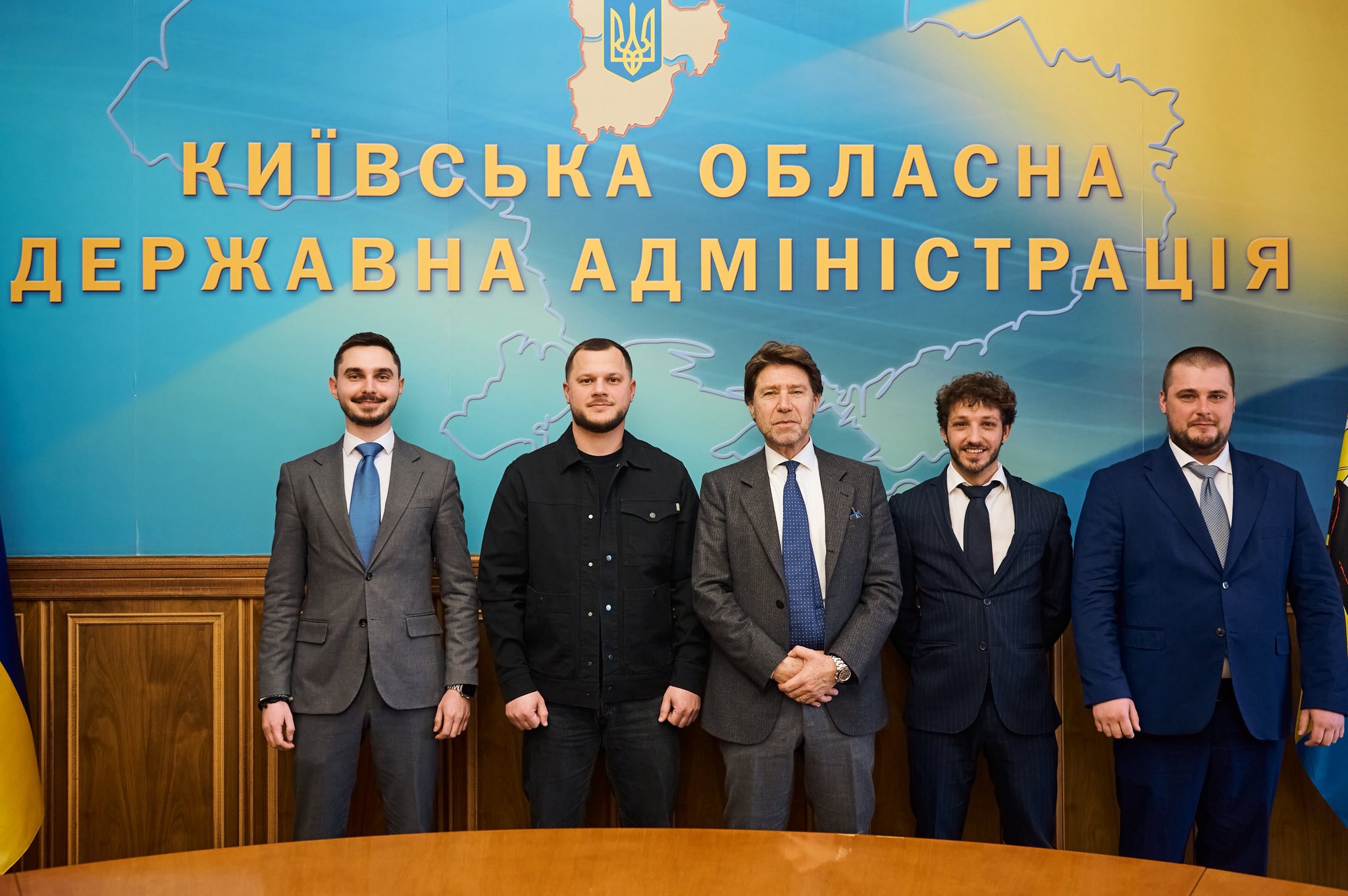 RazomUA - Italiens Botschafter in der Region Kiew: Modulkessel, Solarmodule für die Kinderklinik und neue Partnerschaften