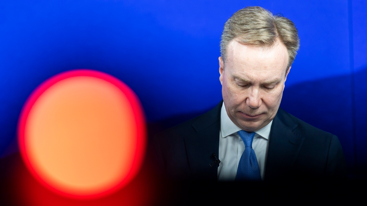 RazomUA - WEF president resigns over ties to Epstein: a test of trust in global institutions