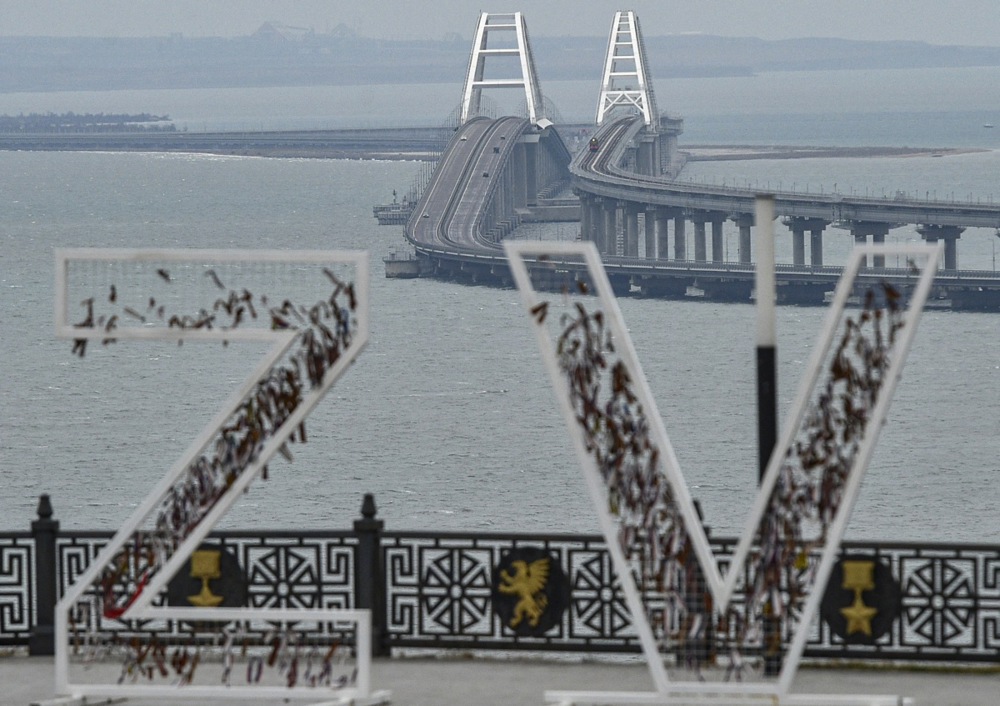 RazomUA - Росія сигналить США про визнання Криму — Зеленський: Київ не підтримає рішення всупереч Конституції