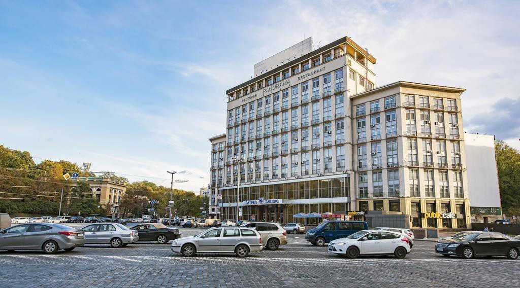 RazomUA - Cinq ans de dénis — enfin au registre : Krippa devient officiellement propriétaire de l'hôtel « Dniepr » et boucle la boucle autour de la Khreshchatyk