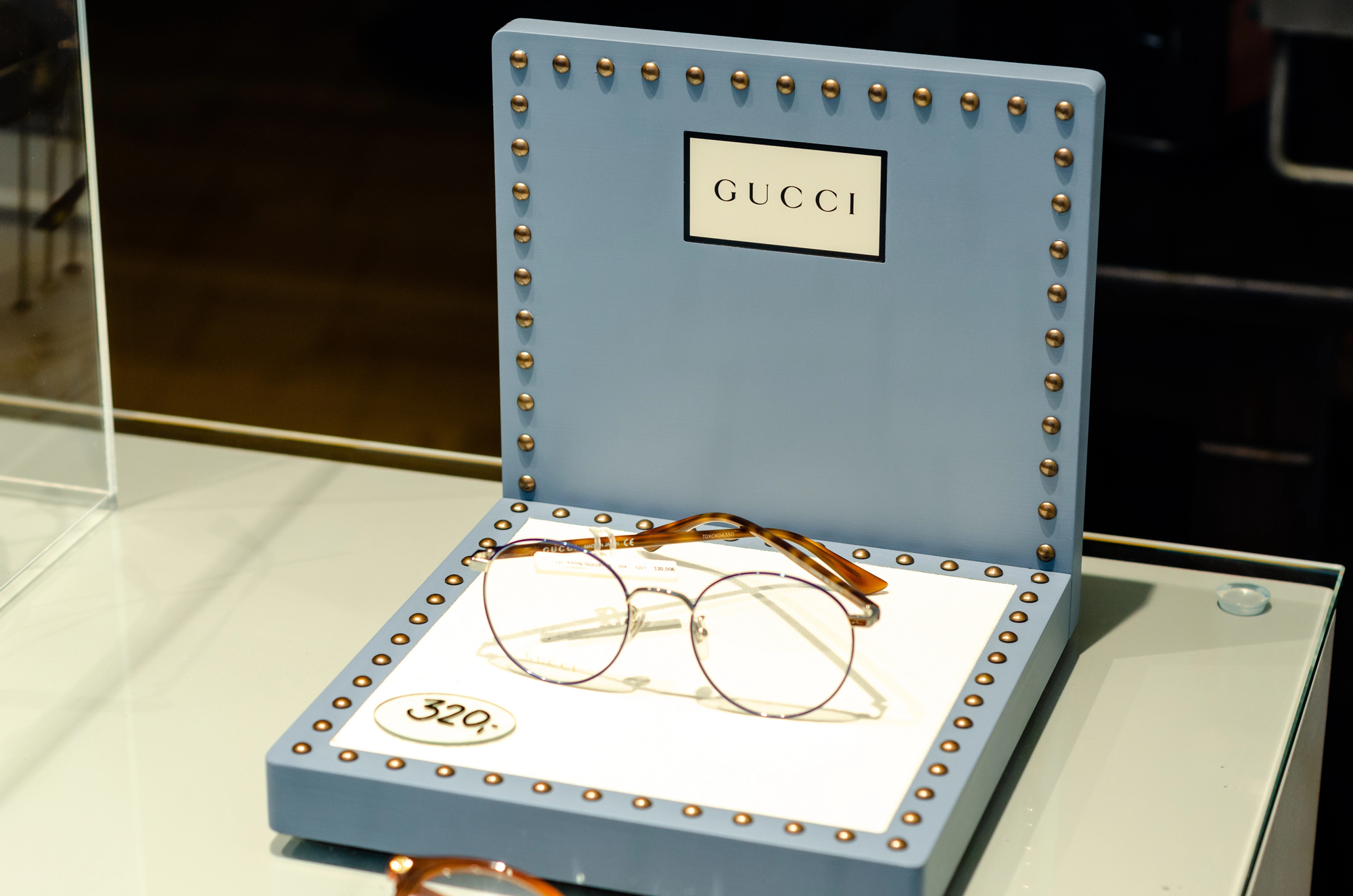 RazomUA - Google не может продать умные очки без модного бренда. Gucci — следующая попытка