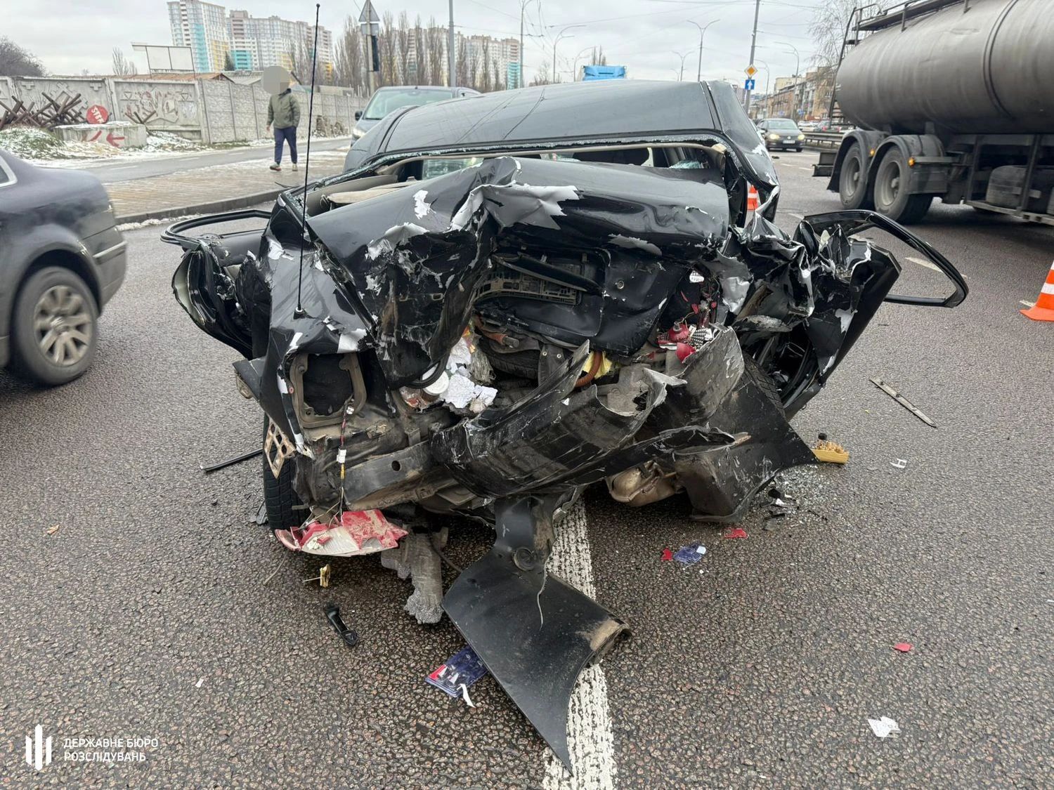 RazomUA - Unfall in Kiew: SUV eines Soldaten bei roter Ampel – Mutter zweier Kinder kam ums Leben, DBR hat ein Verfahren eingeleitet