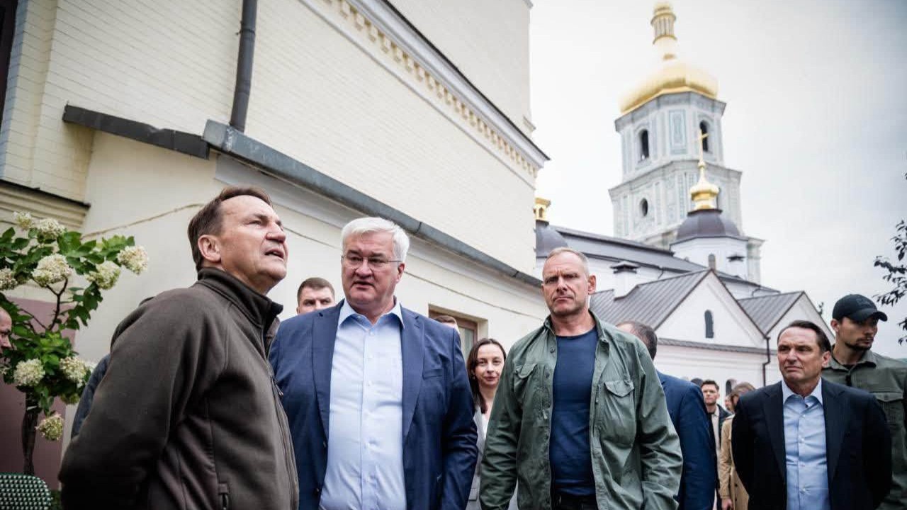RazomUA - Сікорський обіцяє не заважати Україні — але саме ринковий кластер блокує не Варшава