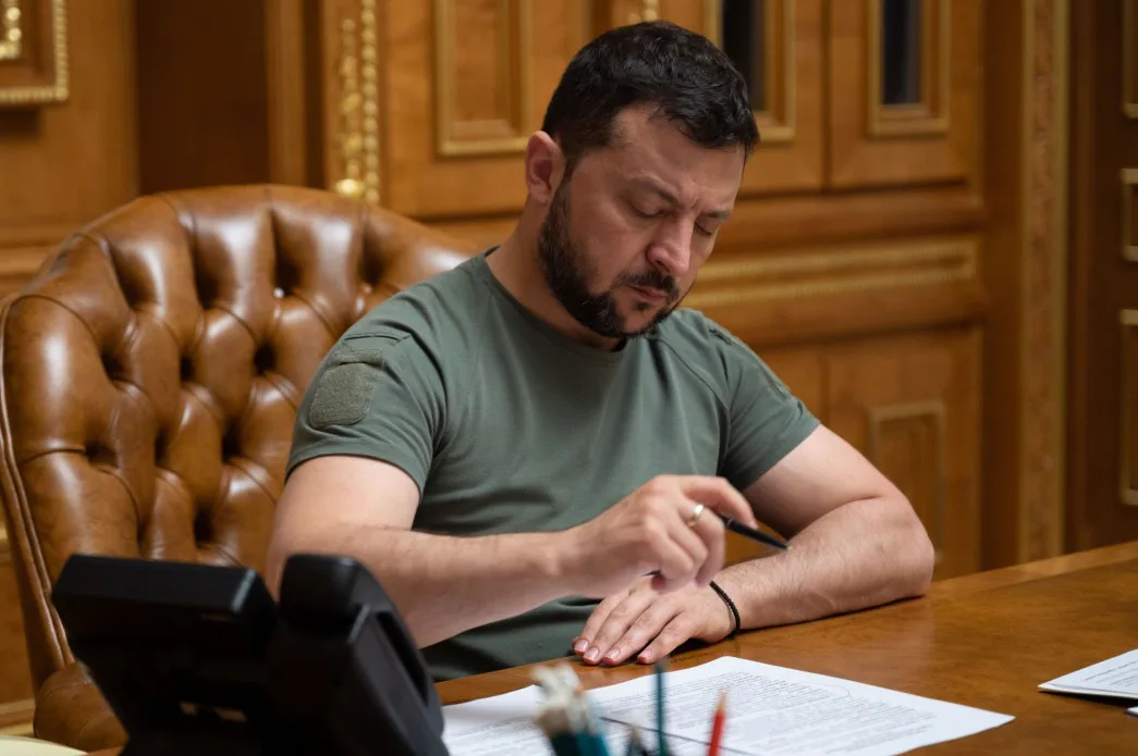RazomUA - Суддя, який ізолював Рощину, пропагандисти і «Газєта.Ру»: Зеленський підписав санкції проти 46 осіб і структур РФ