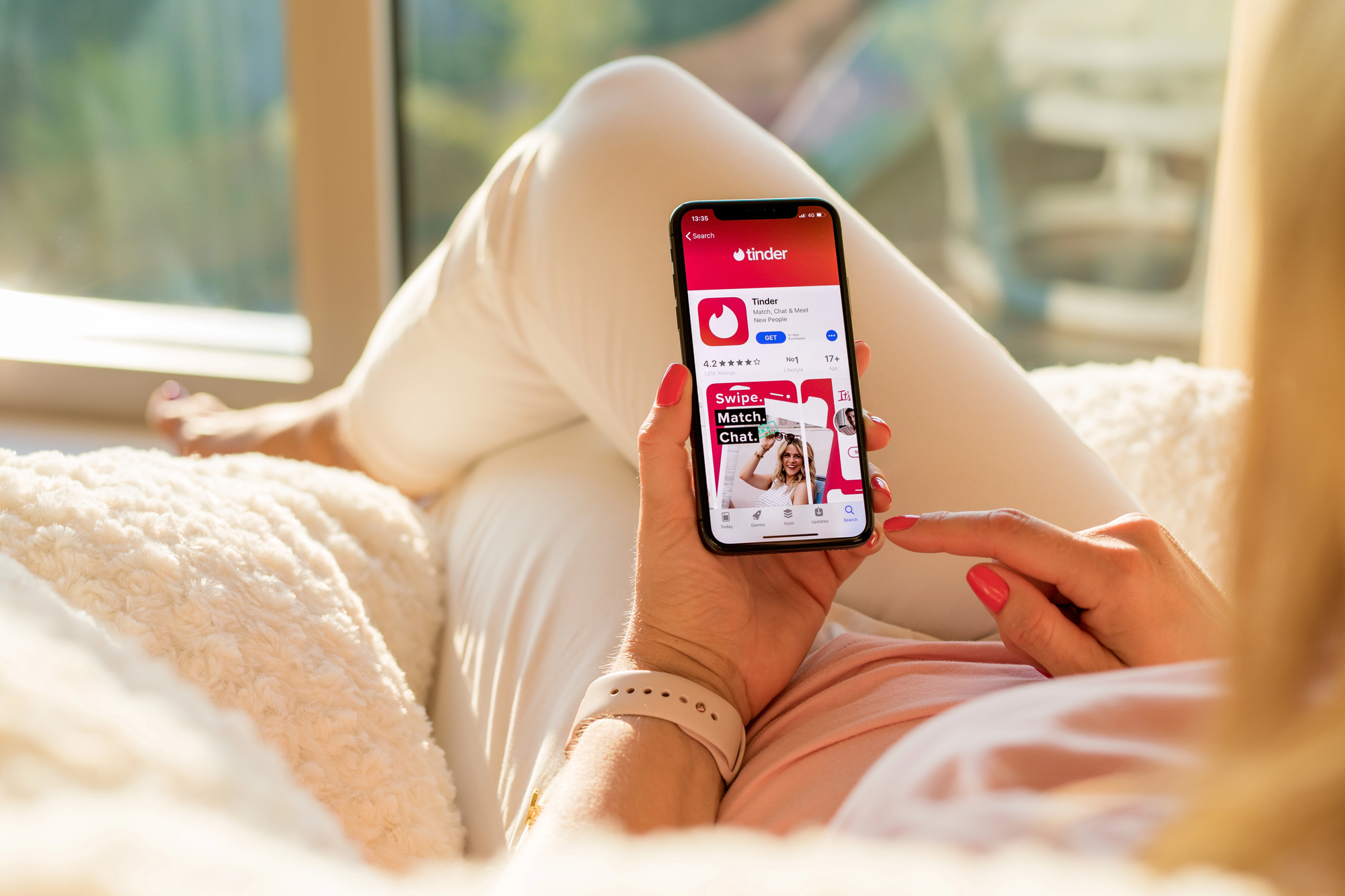 RazomUA - Only one dating app passed the security check — what it means for military personnel, volunteers and your data