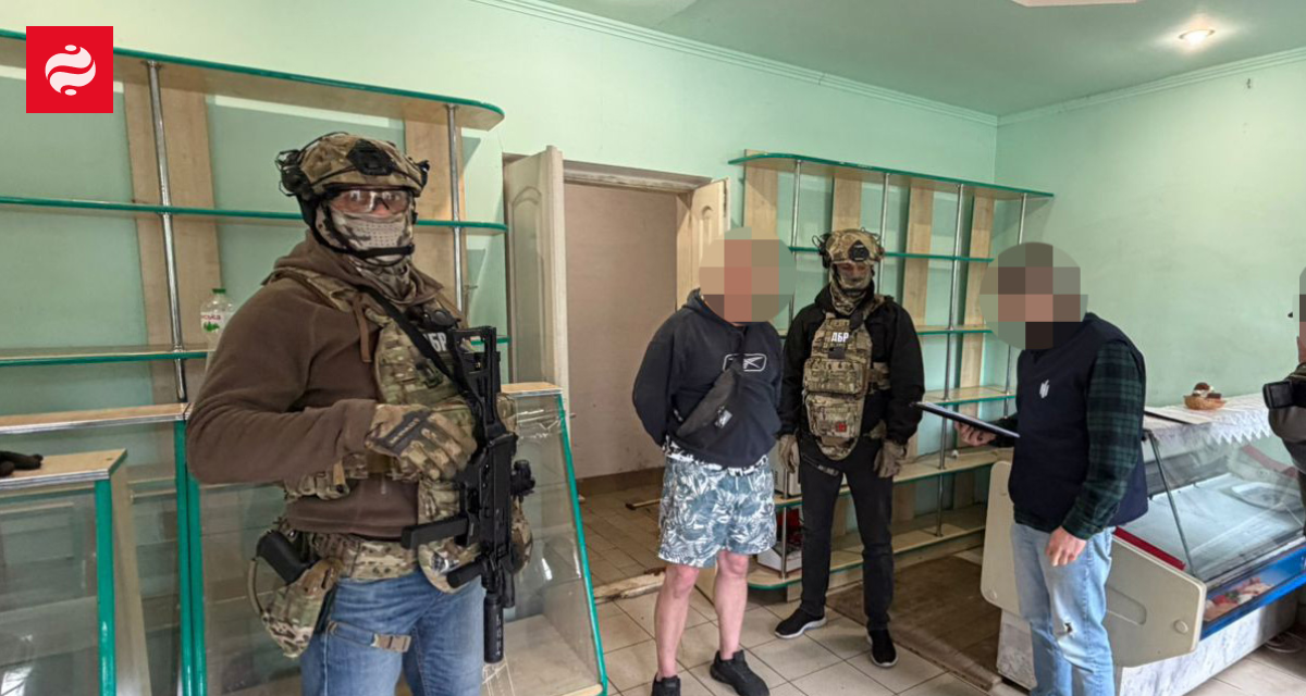 RazomUA - Verwundeter Soldat, 9 Sturmgewehre und 4 Millionen: Wie der SBU ein Waffenschmuggel-Netzwerk an der Front in der Karpatenregion aufdeckte