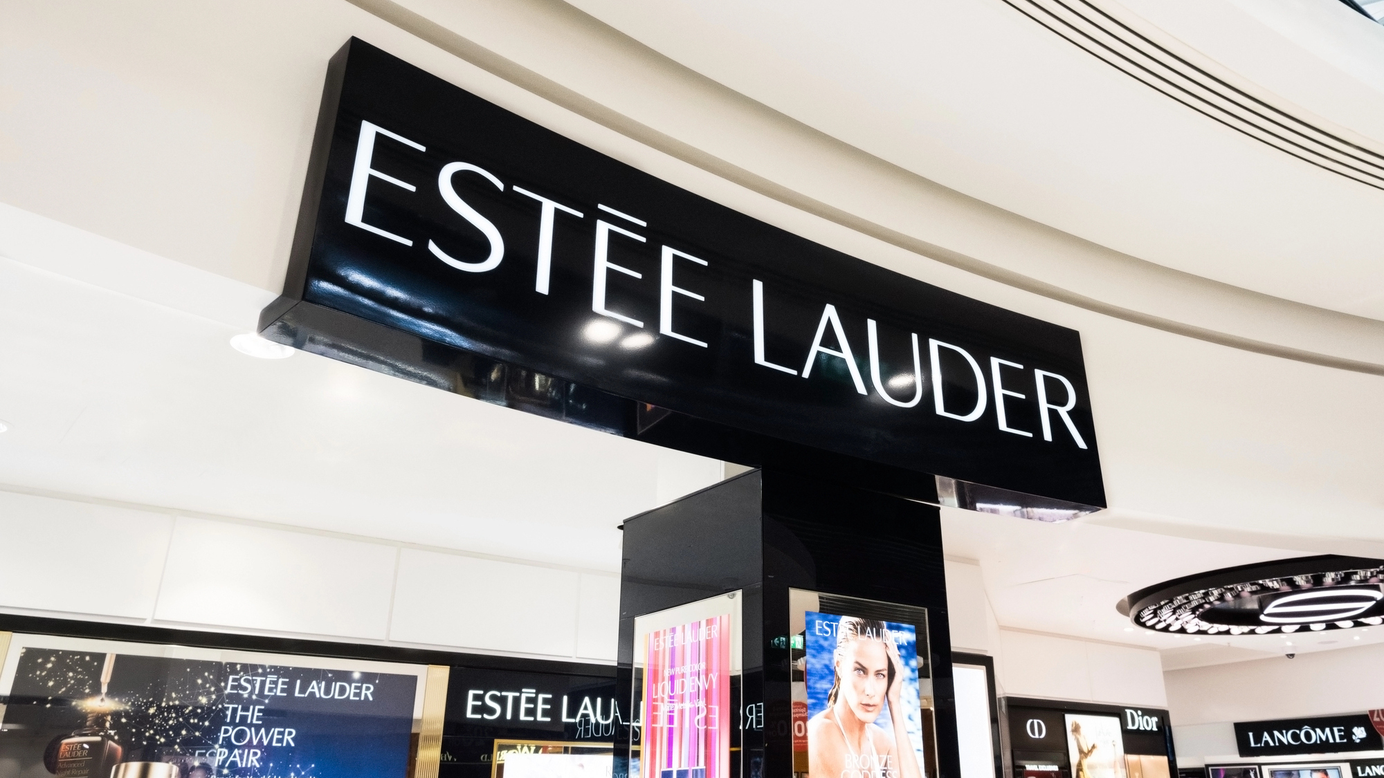 RazomUA - Угода на $40 млрд розвалилася: чому ринок зрадів провалу злиття Estée Lauder і Puig