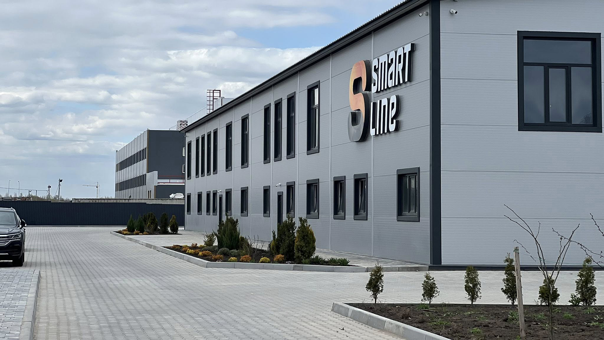 RazomUA - Painting Chambers from Vinnytsia Are Already Going for Export — How Smart Line Plant Started Up During the War