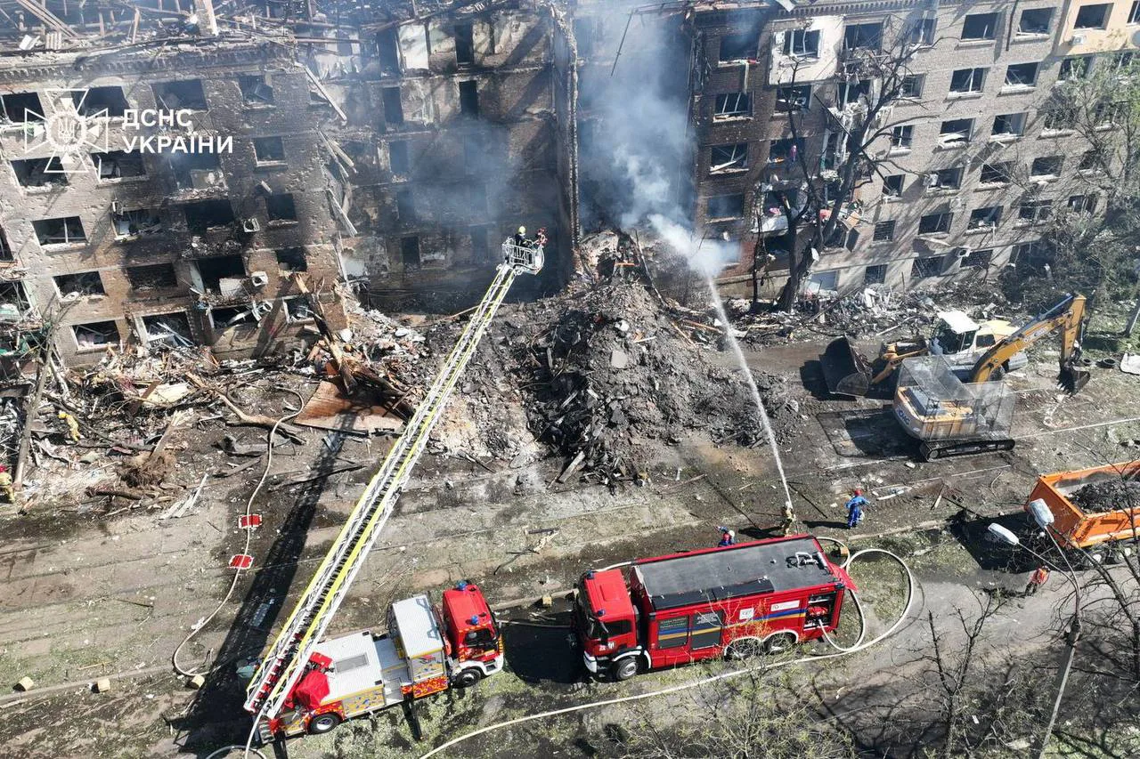 RazomUA - 300 damaged objects, 'Oreshnik' and three days of cleanup: what the May 24 attack left behind in Kyiv