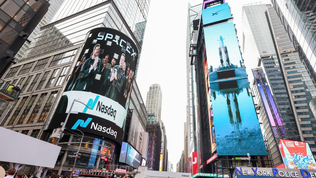 RazomUA - SpaceX потрапляє до Nasdaq 100 через 15 торгових днів після IPO — і це не випадковість