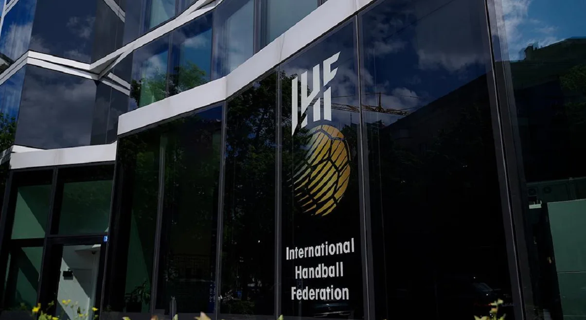 RazomUA - IHF повернула росію та білорусь до гандболу — разом із прапорами та гімнами. Рішення IOC за тиждень до цього не залишило простору для маневру