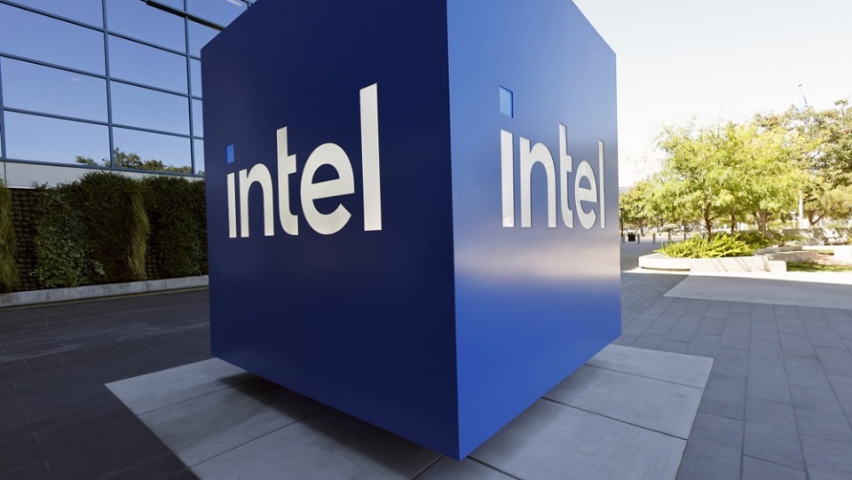 RazomUA - Intel взлетел на 90%: что стоит за самым большим ралли со времен интернет-бума