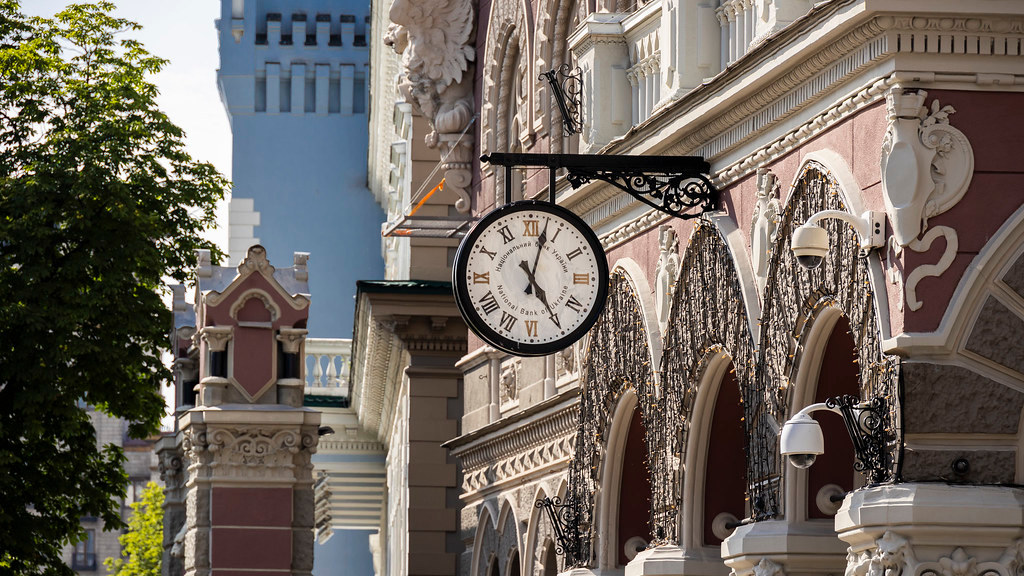 RazomUA - "44.9790 UAH per dollar: hryvnia sets records daily — what's behind the figures"
