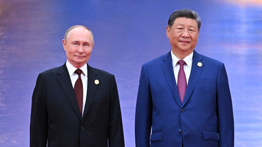 RazomUA - Пекін прийняв Трампа і чекає Путіна. Що це означає для України — і чому відповідь ще не готова
