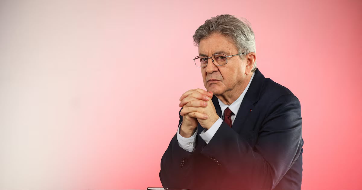 RazomUA - У Франції заговорили про можливу заборону партії Меланшона