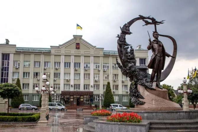 RazomUA - Telegram bot from the 'Kobzar': how an Irpin lyceum combined Shevchenko and digital education