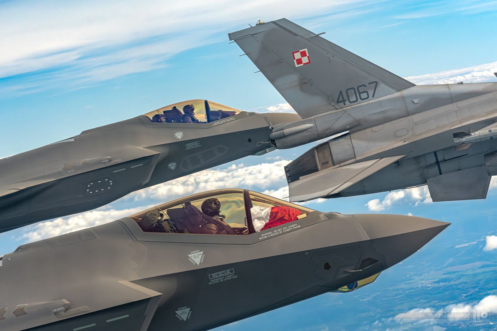 RazomUA - Poland for the Fourth Consecutive Time Extends Airspace Closure in the East — After Deciding to Shoot Down Russian Drones