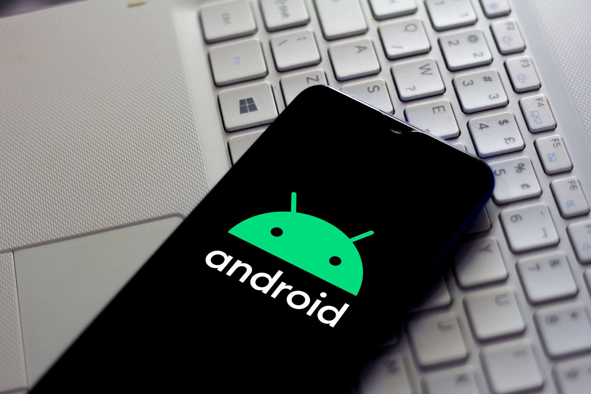RazomUA - IDF to ban Android phones for officers at lieutenant colonel rank and above