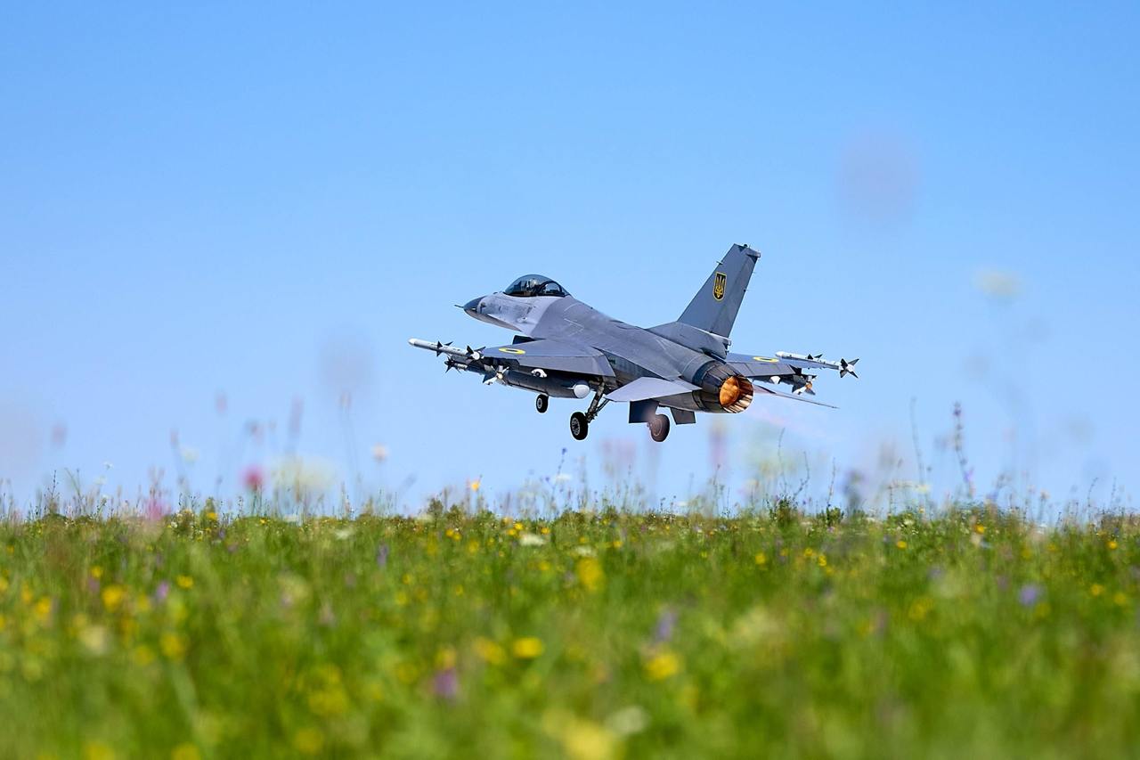 RazomUA - Три бельгійські F-16: чому важливіше не число, а те, від чого залежить графік