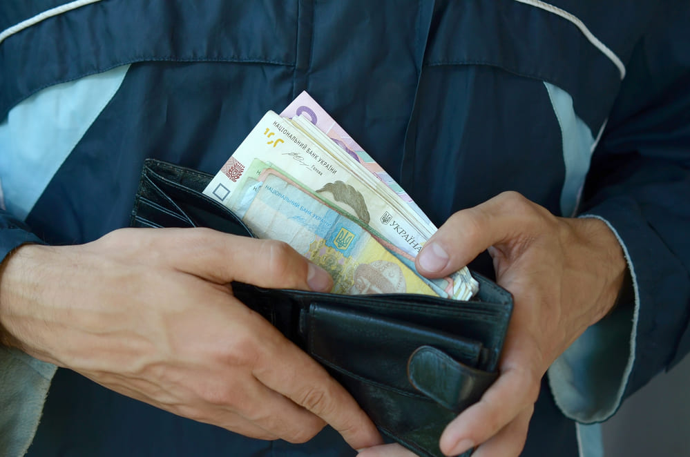 RazomUA - Антирекорд зарплатних боргів: понад 36 600 проваджень і ризики для робочих та економіки