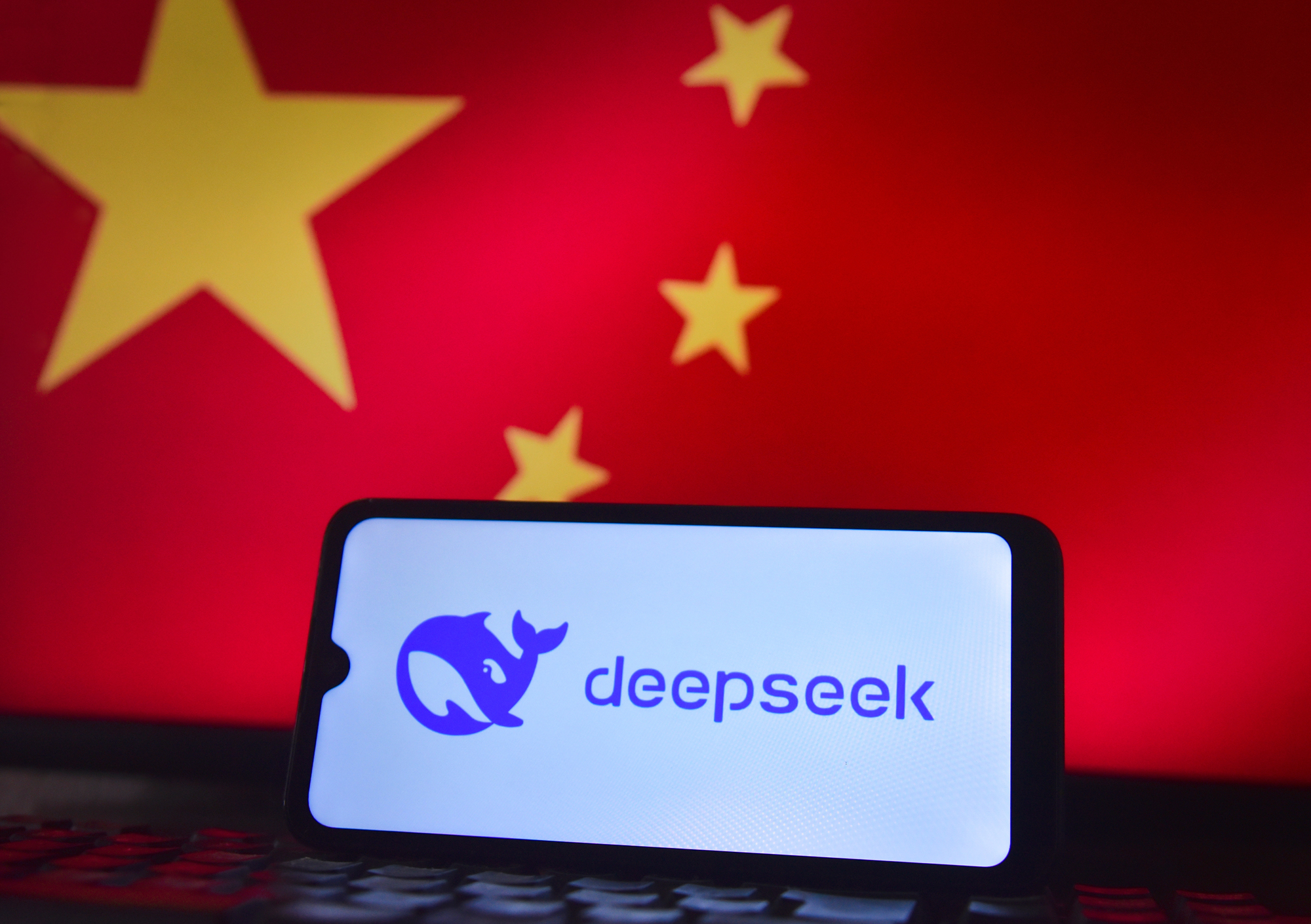 RazomUA - DeepSeek «упал» на 13 часов — и никто не объяснил, почему
