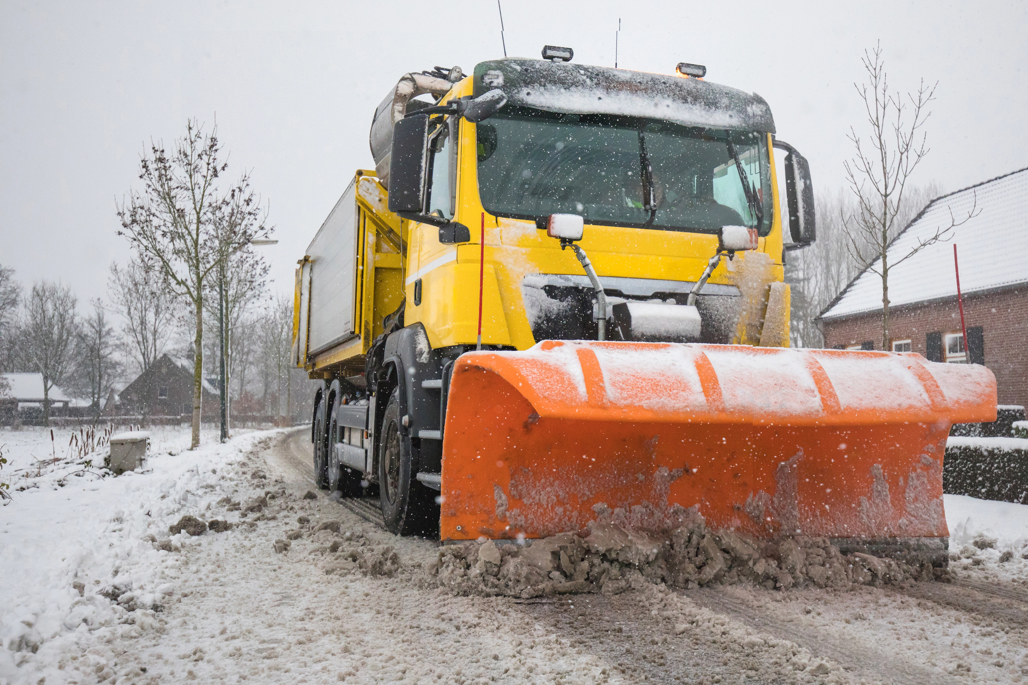 RazomUA - Temperatures as low as −20°C: severe weather raises risks to the power grid and traffic — what to do
