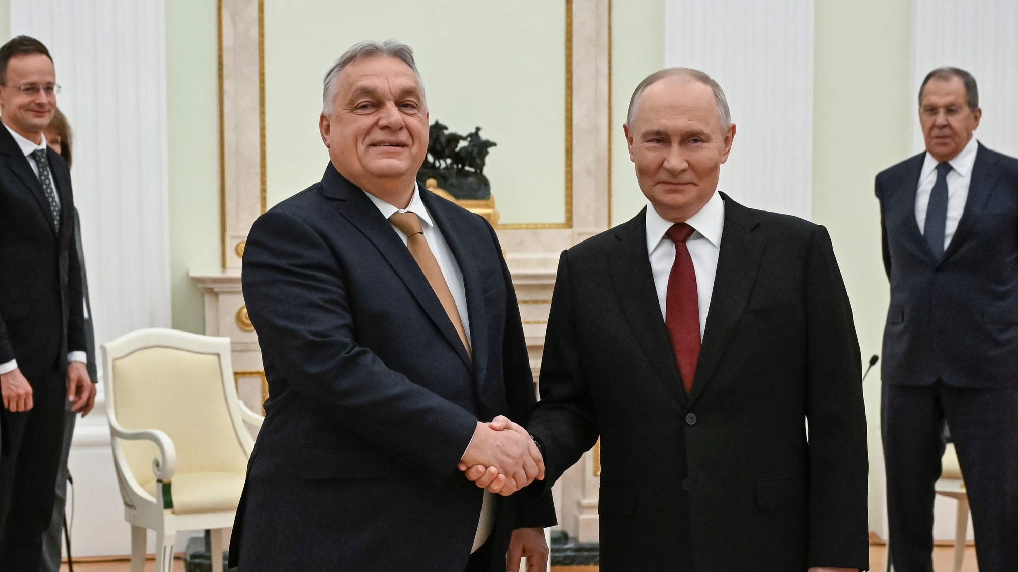RazomUA - Венгрия и Россия подписали секретный 12-пунктный план — пока ЕС вводил санкции