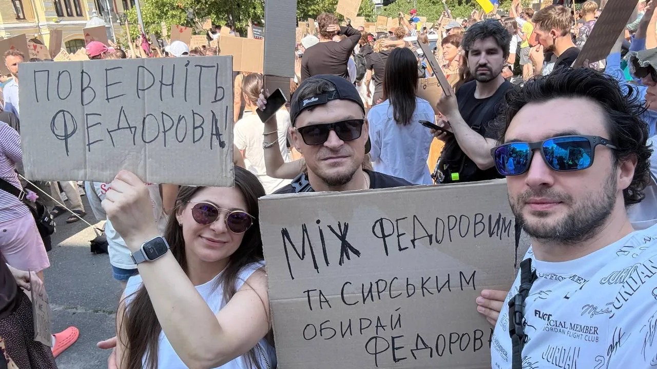 RazomUA - Соціолог КМІС: емоції протестів замінюють українцям аналіз здобутків армії
