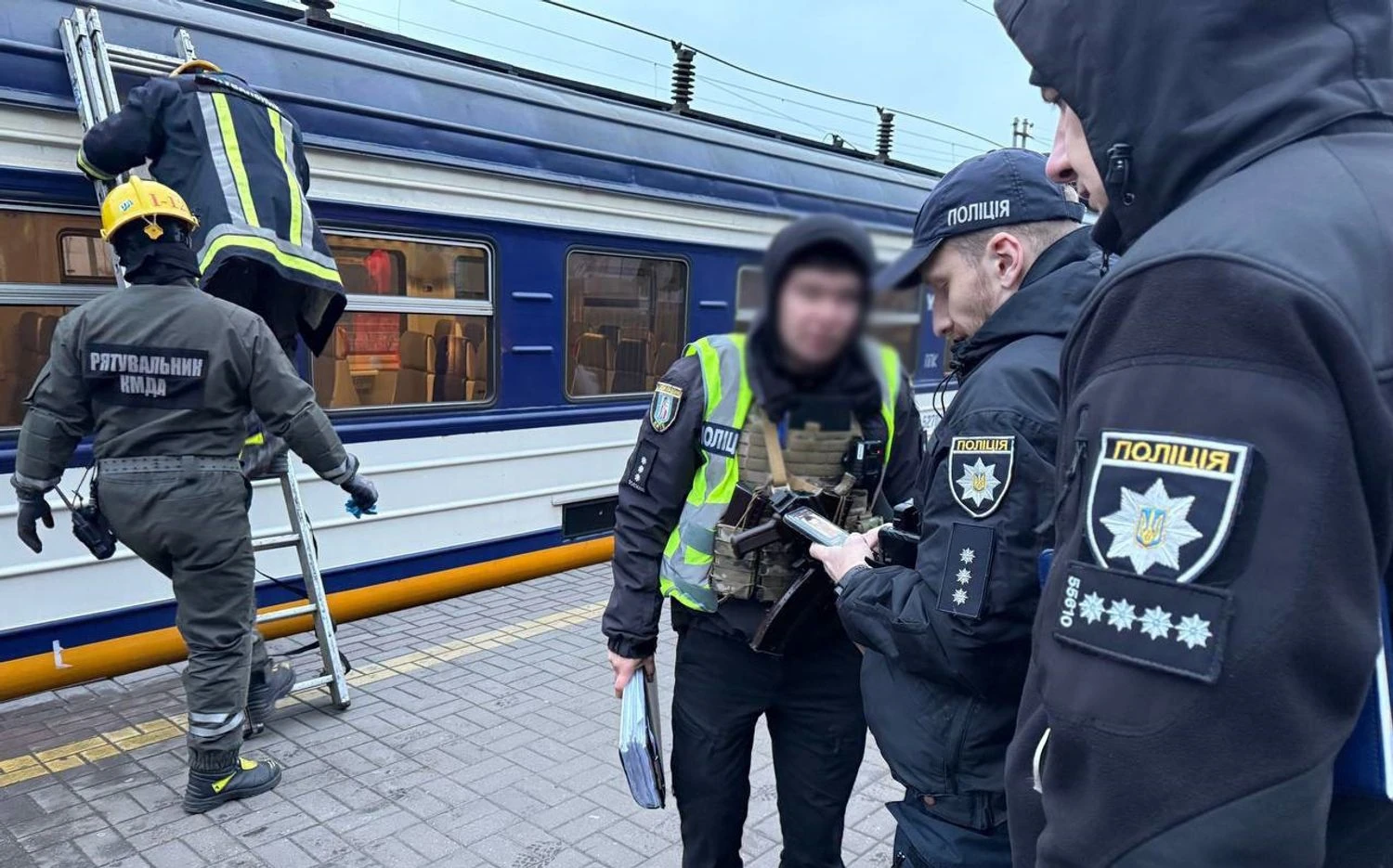RazomUA - Am Bahnhof Vydubychi starb ein 16-Jähriger durch Stromschlag
