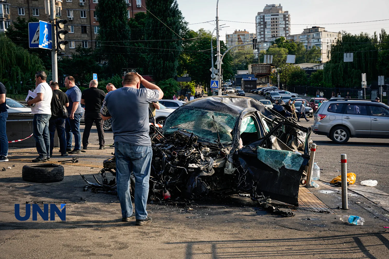 RazomUA - Чотири смерті — і вже знайомий профіль: що відомо про водія Mercedes, який влетів у підземний перехід Києва