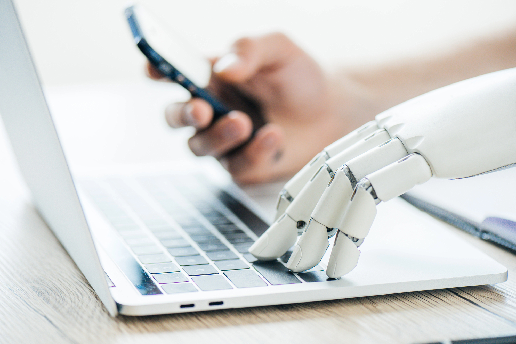 RazomUA - LG unveils Cloid at CES 2026 — a humanoid with a “brain” in its head and five fingers: what it means for Ukraine