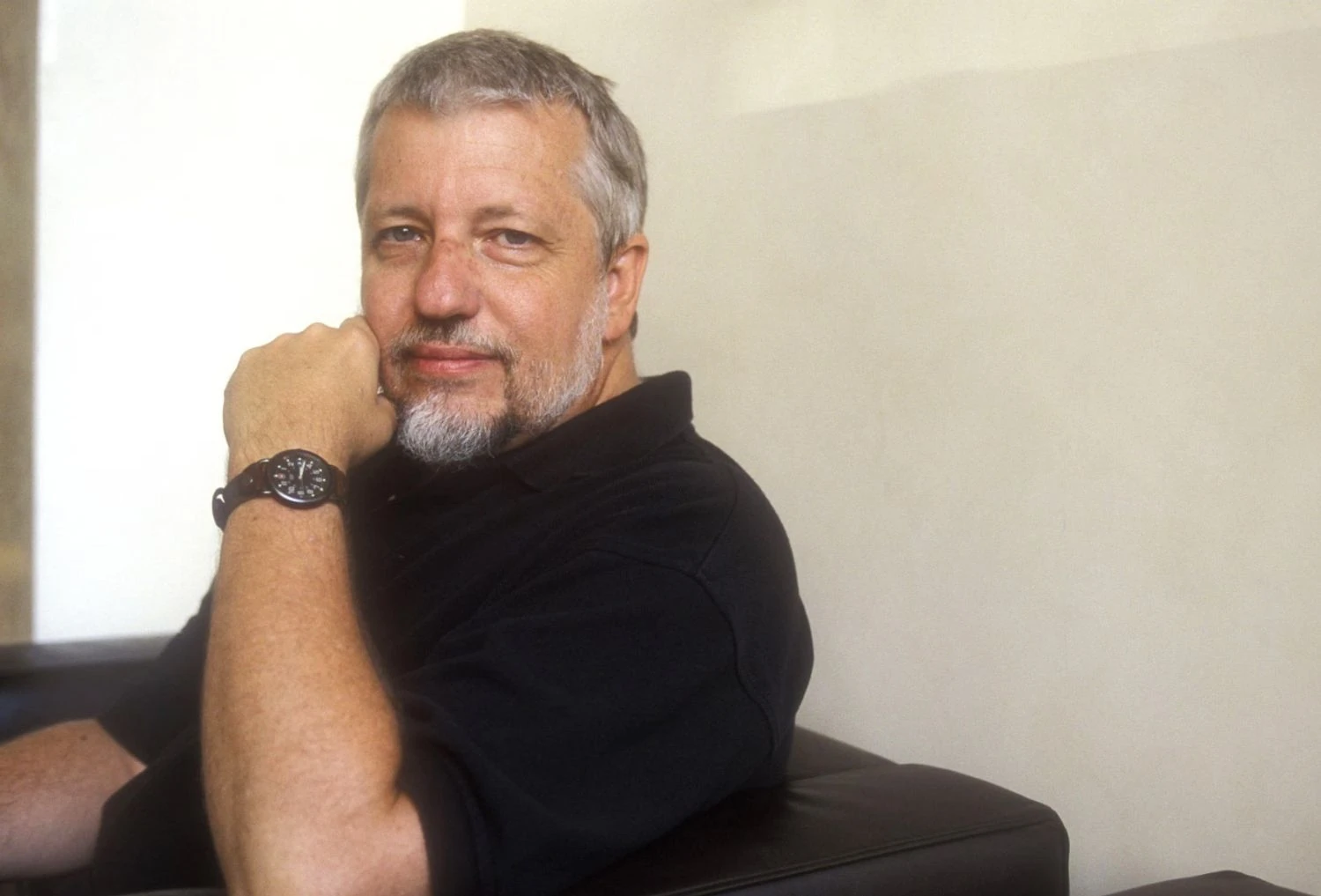 RazomUA - Dan Simmons has died — author of 'Hyperion' and 'The Terror': what remains of the writer who shaped contemporary science fiction