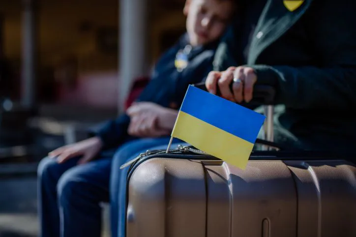 RazomUA - Чому українці тікають з Польщі до Чехії — і до чого тут ринок праці